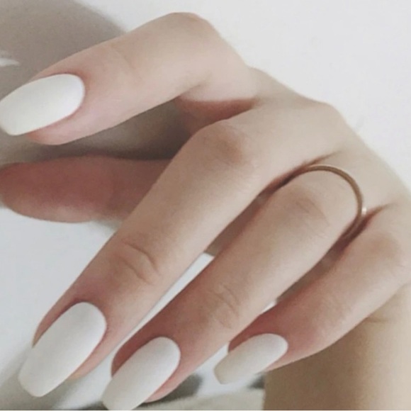 White Short Length Acrylic Coffin Shaped Nails (24 Piece Set) - Picture 2 of 3